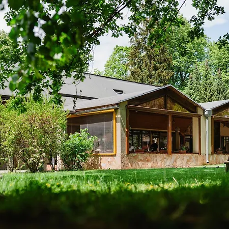 Resort Pust Rekreacne Stredisko
